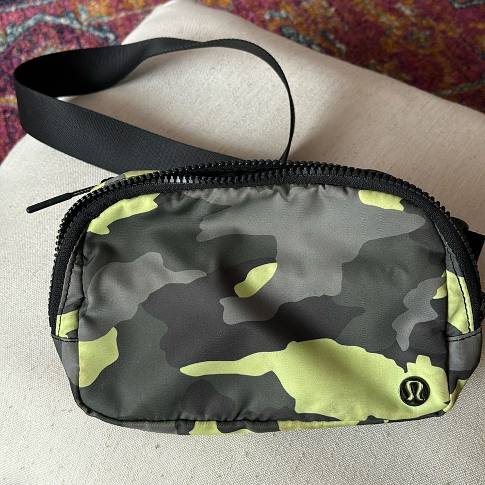 Camouflage LuLuLemon Belt Bag